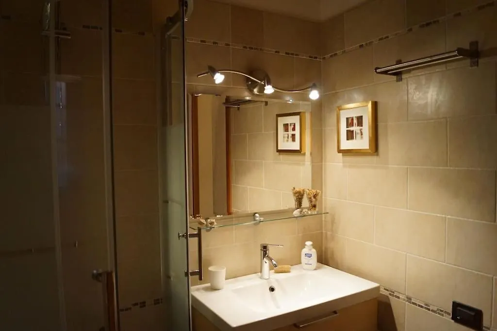 Lovely Apartment Nel Centro Storico Di Bolonia