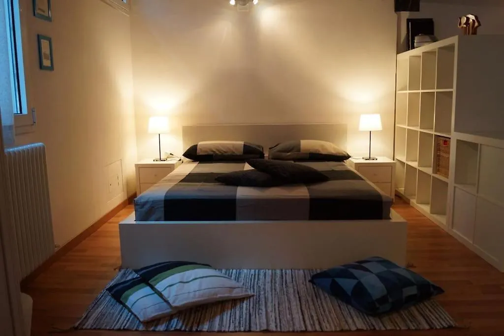 Lovely Apartment Nel Centro Storico Di Bologna 0*,